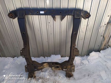 Передний подрамник Opel Astra J