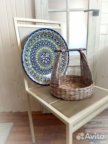 Плетёная корзина из бумажной лозы