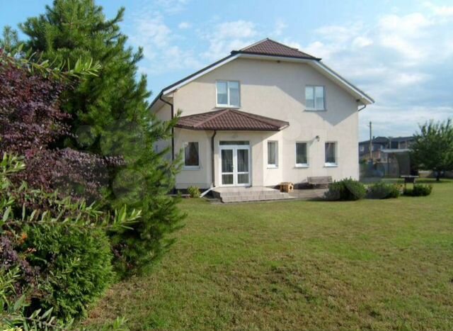 Дом 250 м² на участке 7 сот.