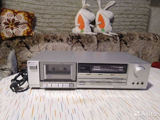 Дека кассетная Hitachi model D-E22