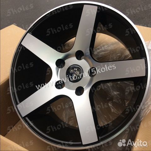 Диски DUB R22 Toyota Land Cruiser 200