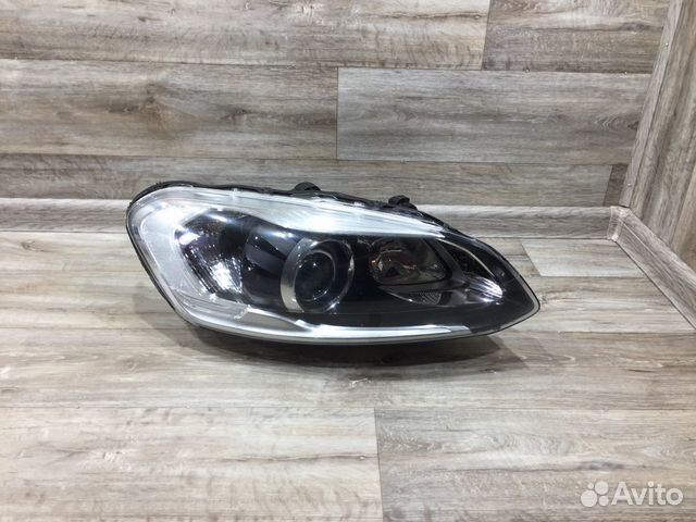 Фара правая Volvo XC60 (13-17) / Вольво хс60