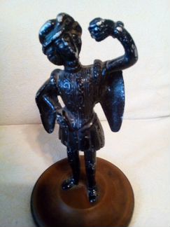 Статуэтка не чугун