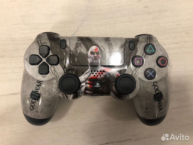 Новый Dualshock 4 God of War