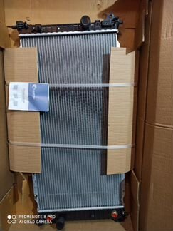 Радиатор охлаждения,новый