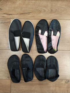 Пакетом вещи для физ-ры(чешки,шорты,футболки,юбка)