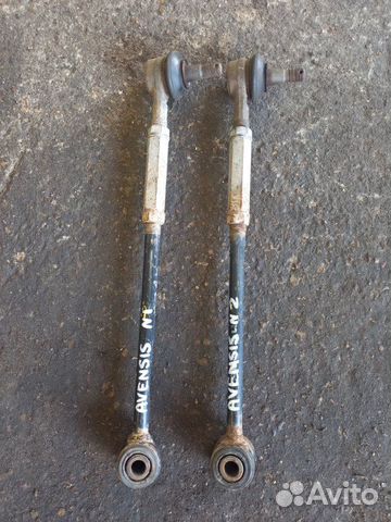 Рычаг поперечный задний Toyota Avensis 2008