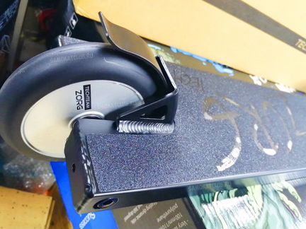 Самокат трюковой ZorG. Новый