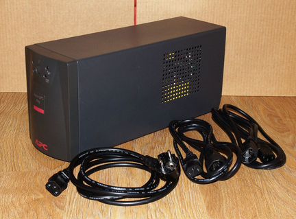 APC Back-UPS Pro 650VA (410W)