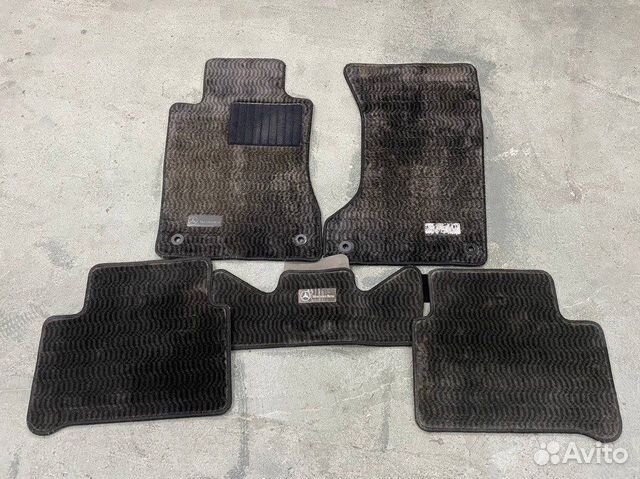 Салонные коврики w211 4matic