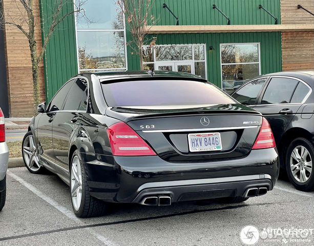 Задний бампер Mercedes w221 S63/S65 AMG