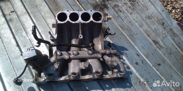 Впускной коллектор Honda Accord 1990