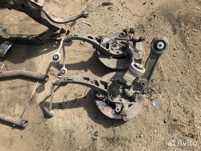 Кулак поворотный передний Jaguar XF (X250) I реста