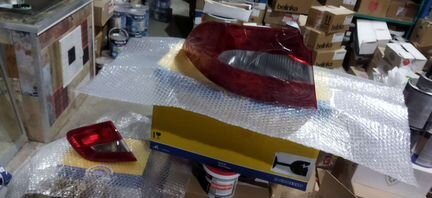 Задний фонарь левый skoda superb 2011