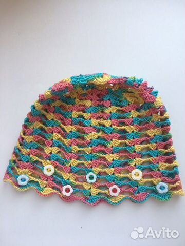 Вязаная цветная шапочка для девочки 9-18 месяцев