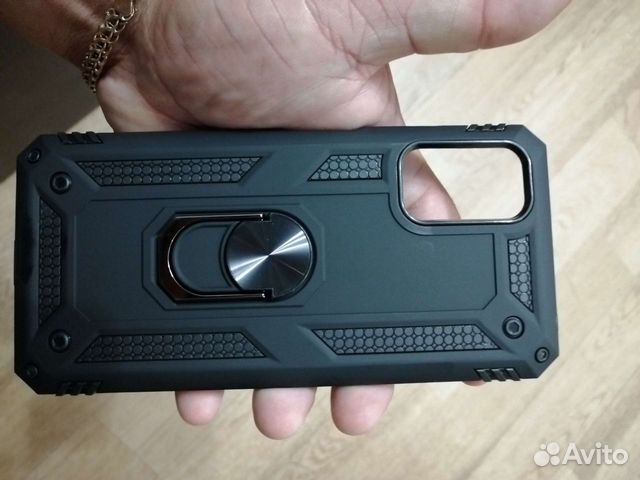 Чехол на телефон