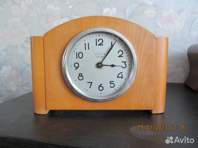 Часы старинные 2 час.завод 1951 год