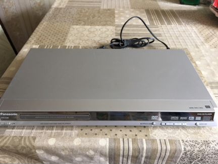 DVD player panasonic S-49 с дисками