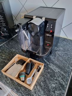 Кофемашина Delonghi Италия