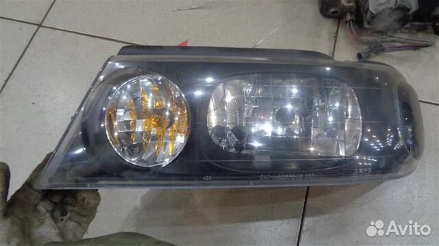 Фара левая Lincoln Navigator 1997-2003