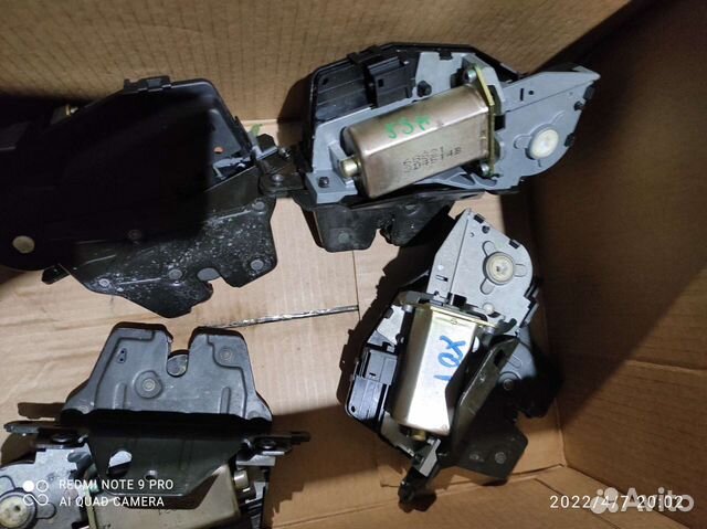 Замок багажника бмв Х5 Е53