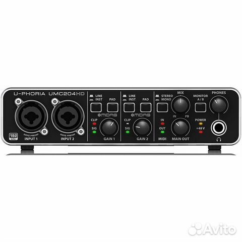 Аудиоинтерфейс Behringer UMC204HD