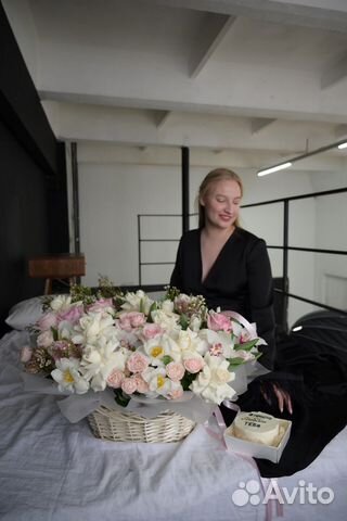 Большая корзина цветов