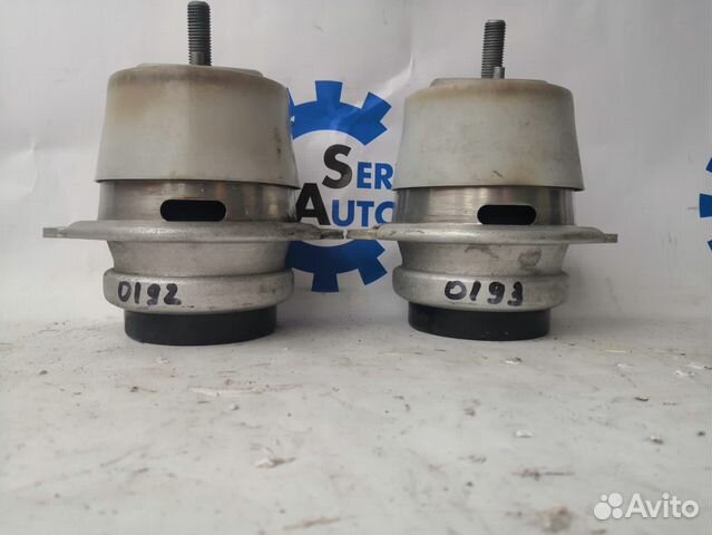 Volkswagen Touareg 10- V8 Опора двигателя LH RH