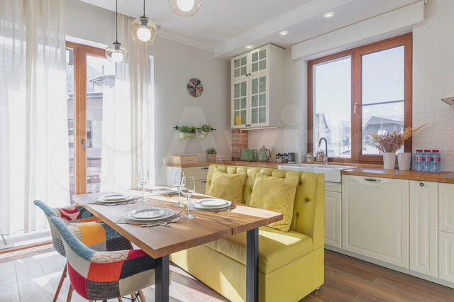 2-к. квартира, 55 м², 3/4 эт.