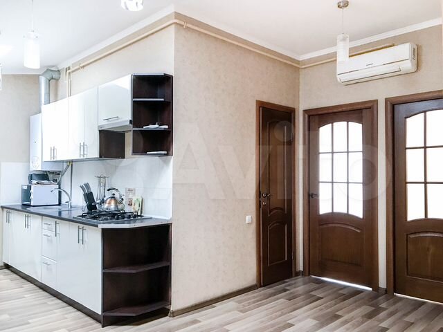 3-к. квартира, 70 м², 4/4 эт.