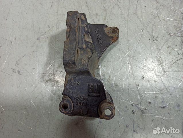 Кронштейн правый Opel Astra G F07 1998-2005