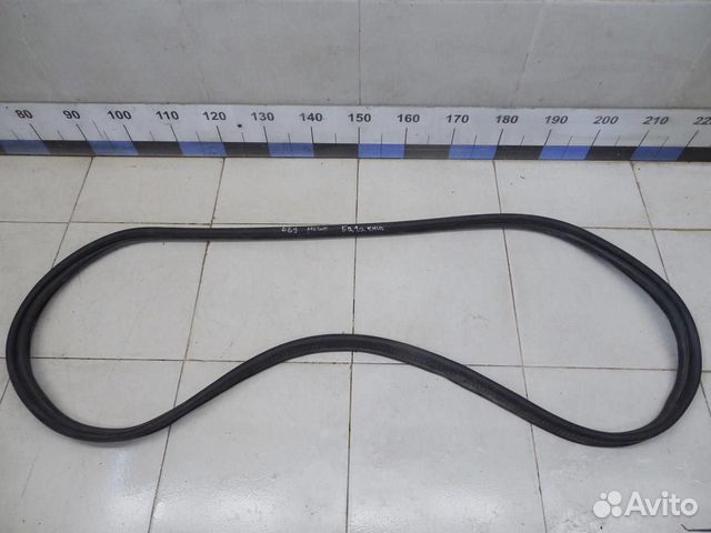 Уплотнитель багажника Megane II 2002-2009