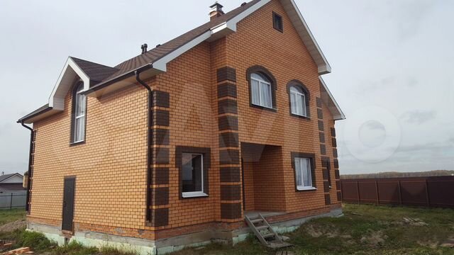 Дом 219 м² на участке 20 сот.