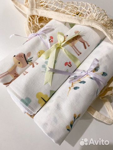 Набор фланелевых пеленок и нагрудник