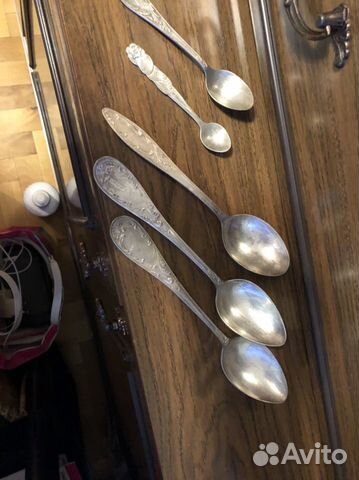 Мельхиоровые старинные ложки, подсвечник под церко