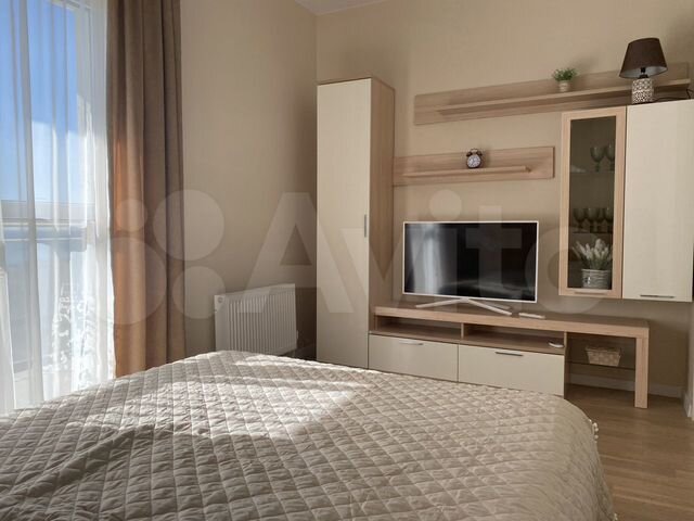 2-к. квартира, 72 м², 8/8 эт.