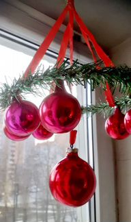 Шары в наборе советские, гирлянда шишки