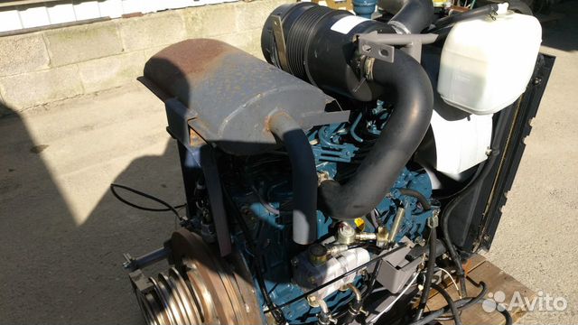 Дизельный двигатель Kubota V1505 (12)