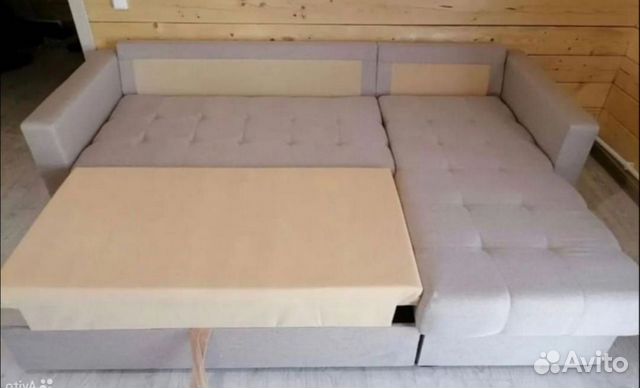 Компактный угловой диван 