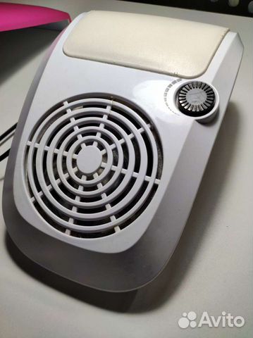 Подставка - пылесос для маникюра