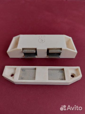 Мебельный магнит