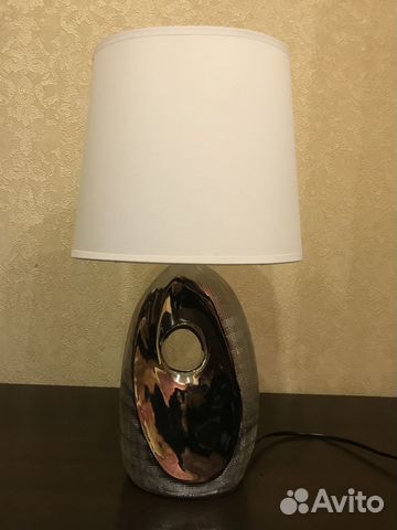 Светильник настольный с абажуром