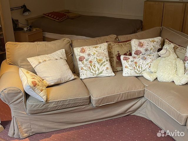Большой раскладной угловой диван икеа с пуфом