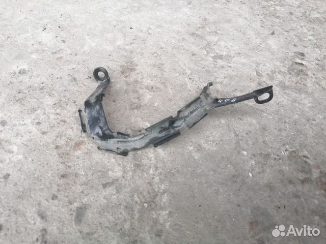 Крепление проводки авто
