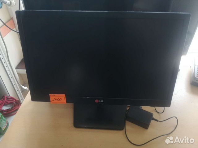 Монитор LG 18'5
