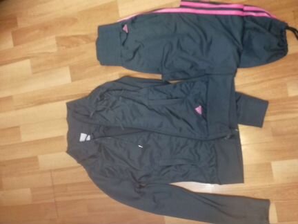 Костюм спортивный