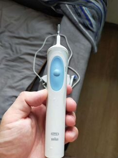 Зубная щетка