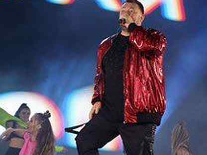 Руки вверх волгоград 2021. Лужники зал руки вверх. Руки вверх концерт. Арена 2000 концерт руки вверх. Арена 2000 концерт руки вверх.