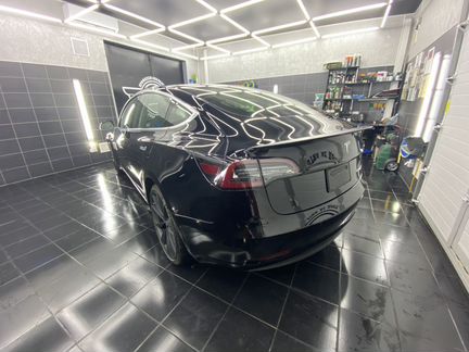 Tesla Model 3, 2020