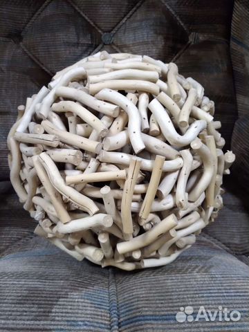 Интерьерный шар из веток